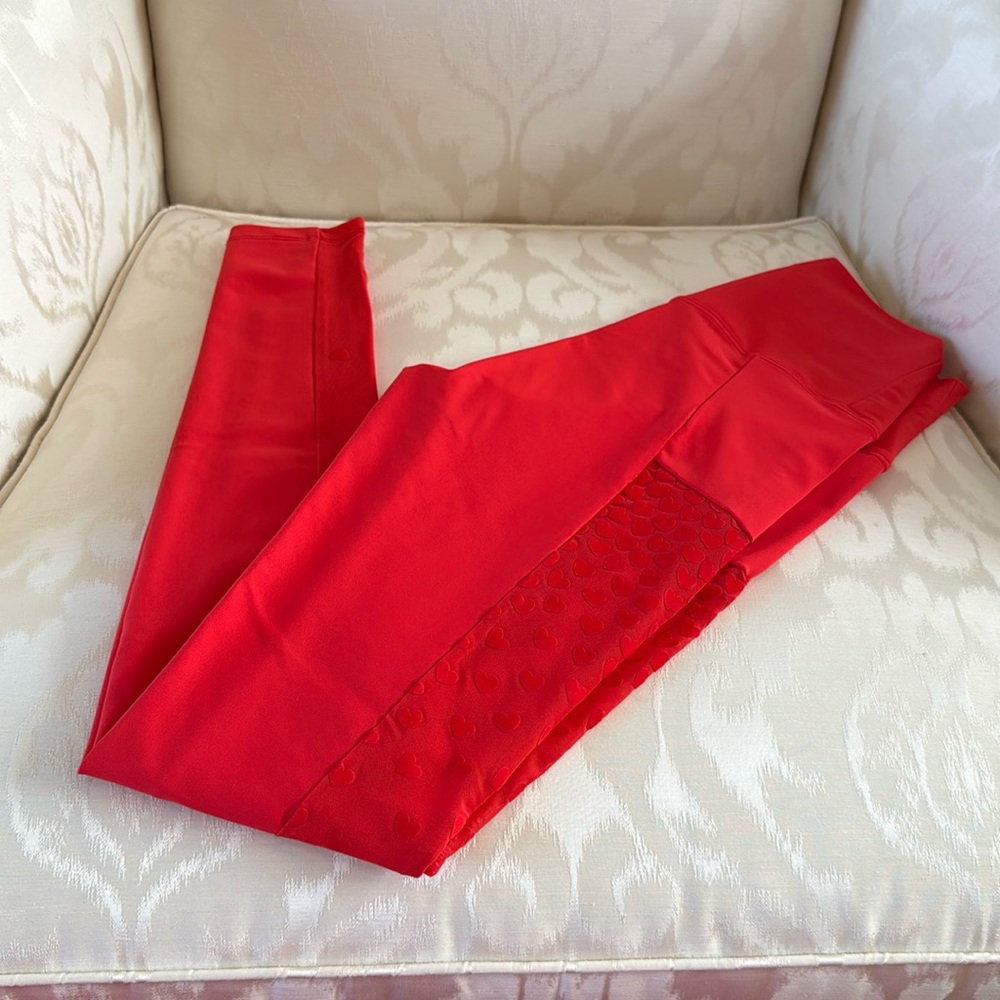 Beach Riot Heart Leggings Red Flock, Small